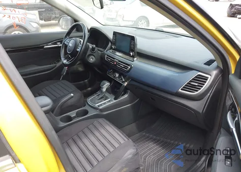 2021 Kia Seltos S z USA, uszkodzony, nr VIN KNDEUCAA6M7196025